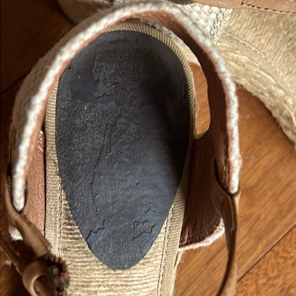 Lucky Brand -Kyndra Wedge Espadrille Sandal